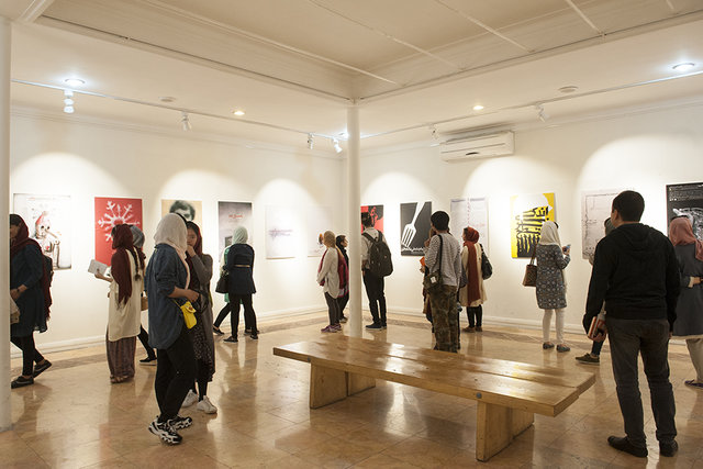 «پوسترهای تئاتر ایران» را در خانه هنرمندان ایران ببینید