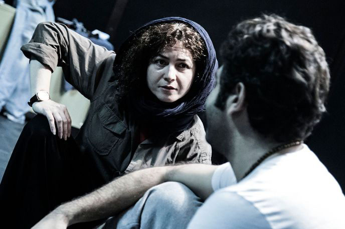 آغاز اجرای «شب دشنه هاى بلند» با یاد خسرو شکیبایی آغاز اجرای «شب دشنه هاى بلند» با یاد خسرو شکیبایی