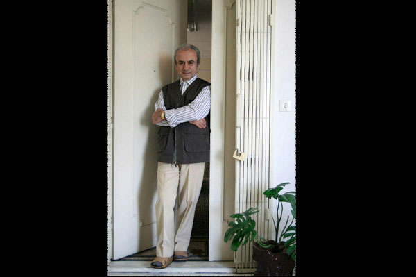 اکبر رادی با انتشار هر اثرش در دنیای تئاتر حیات دوباره مییابد اکبر رادی با انتشار هر اثرش در دنیای تئاتر حیات دوباره مییابد