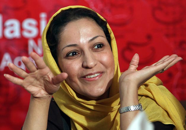 فضای عروسکی را با خودم به تئاتر آوردم