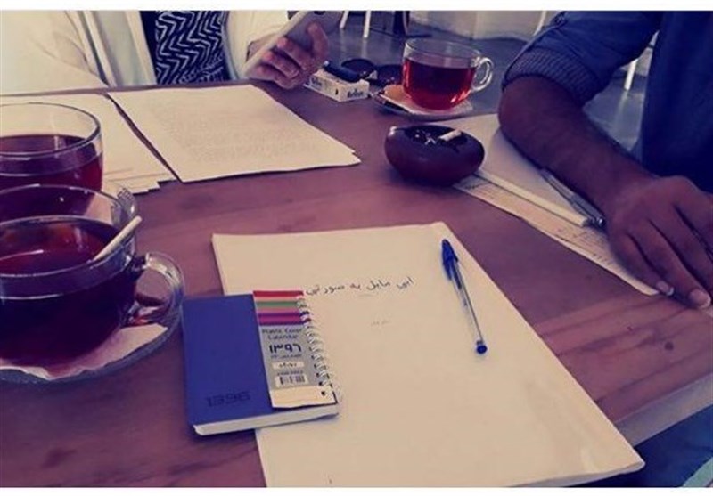 ساناز بیان به پالیز میرود ساناز بیان به پالیز میرود