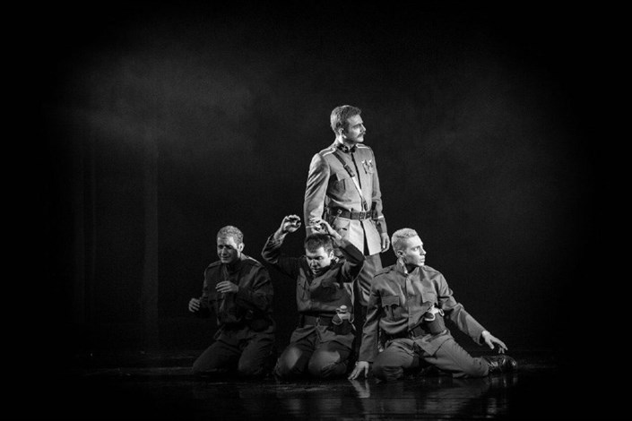 «شوایک، سرباز ساده دل» به علی اشرف درویشیان تقدیم شد