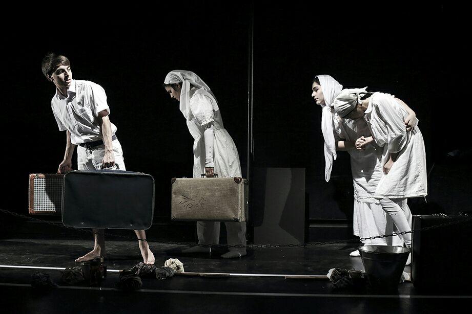 اجرای نمایش « اصفهان شهر بچه های لهستان» آغاز شد