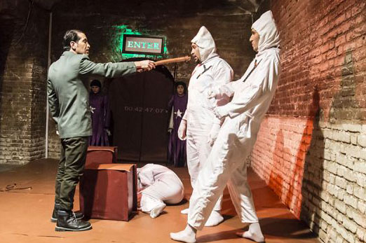 تعطیلی یک روزه تئاتر «ماراتن» برای دانشجوی ستاره دار