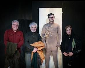 چتر نمایش «لطفا یک قاتل بالفطره باشید» باز شد