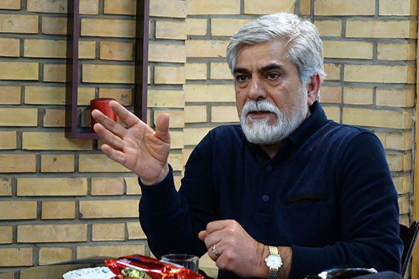 تکثر آرا امکان خطا را پایین میآورد تکثر آرا امکان خطا را پایین میآورد