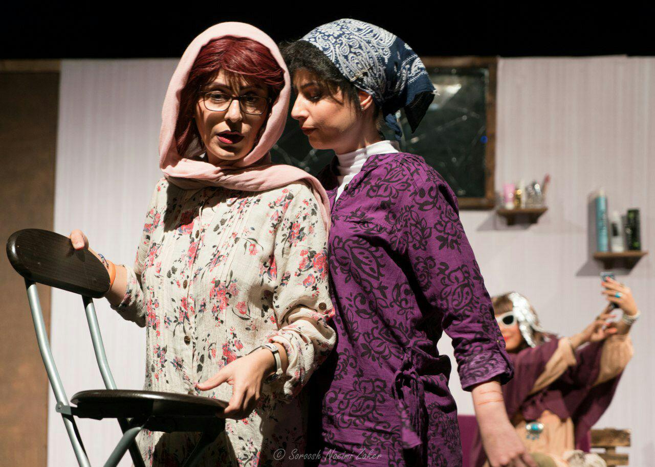 زن خوب یعنی زن همیشه در آشپزخانه/ موظف به دوست داشتن هستیم