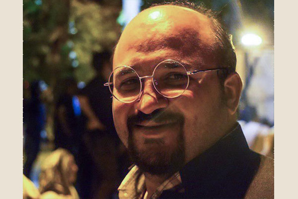 رئیس کانون تئاتر خیابانی در بیمارستان بستری شد رئیس کانون تئاتر خیابانی در بیمارستان بستری شد