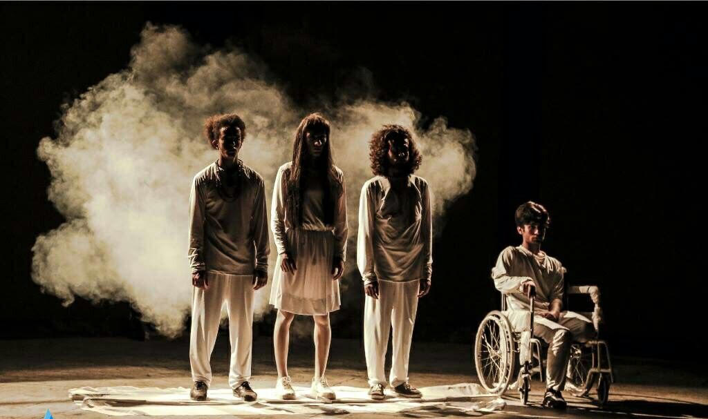 معرفي نمايش «سرداب» / راه يافته به بخش بينالملل جشنواره تئاتر فجر معرفي نمايش «سرداب» / راه يافته به بخش بينالملل جشنواره تئاتر فجر