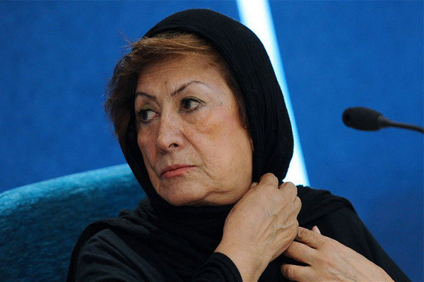 پری صابری «کوروش» را در تالار وحدت روی صحنه می برد پری صابری «کوروش» را در تالار وحدت روی صحنه می برد