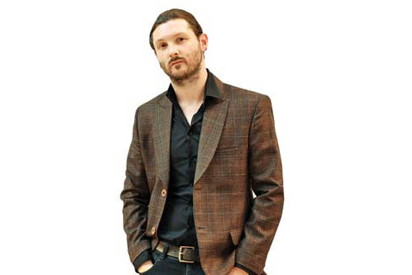 استوارت دنیسن: ریشه اصلی مشکلات بشر ناشی از سوءتفاهمات فرهنگی است استوارت دنیسن: ریشه اصلی مشکلات بشر ناشی از سوءتفاهمات فرهنگی است