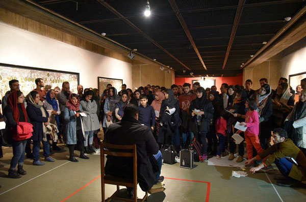 اجرای پرفورمنس گروه سه گوش در موزه هنرهای معاصر