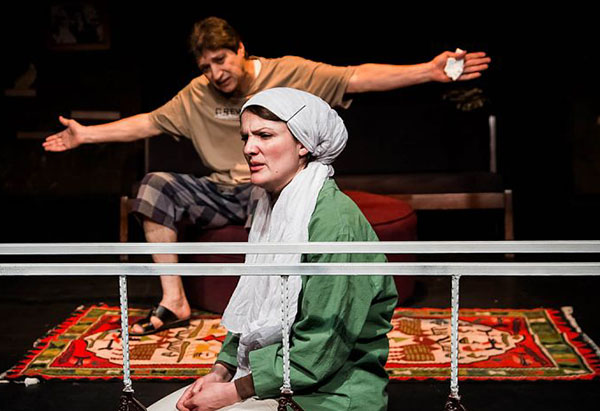 آدم‌هایی با حال متلاطم