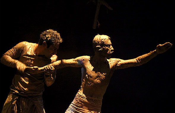 زمان اجرای نمایش «گِل» تغییر کرد زمان اجرای نمایش «گِل» تغییر کرد