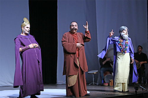 تمدید اجرای نمایش 