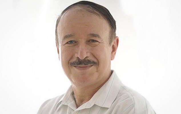 جواد انصافی «شهر بی‌گدا» را اجرا می‌کند