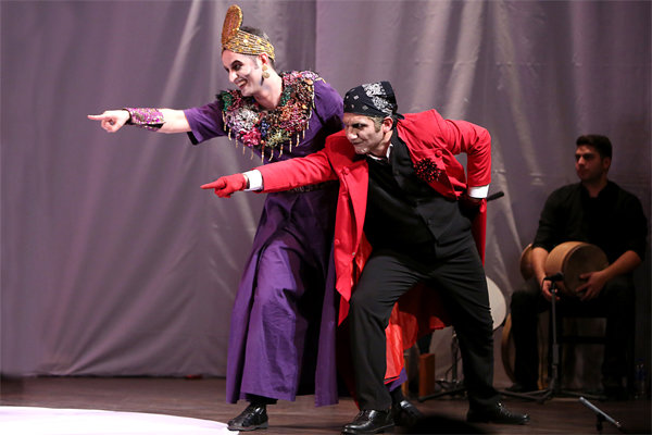 مسابقه عکاسی با موبایل نمایش «سرآشپز پیشنهاد می کند» مسابقه عکاسی با موبایل نمایش «سرآشپز پیشنهاد می کند»