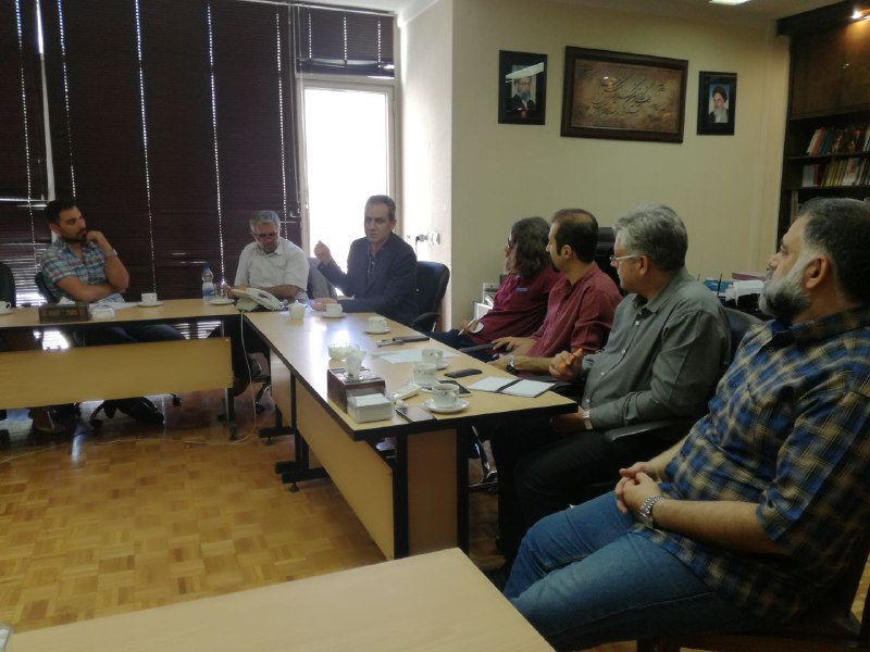 نشست مدیران تماشاخانه های خصوصی با مدیرکل هنرهای نمایشی برگزار شد