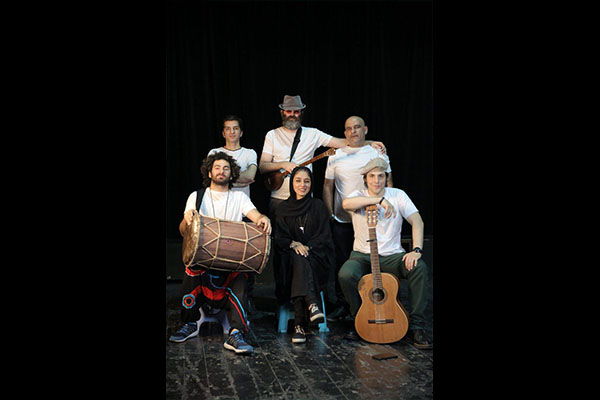 معرفی بازیگران نمایش 