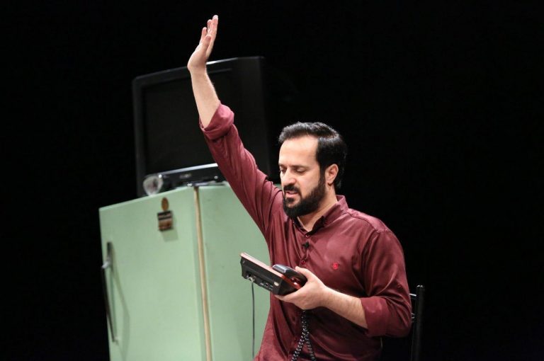 وضعیت شبکه های اجتماعی به گروتسک بدل شده است