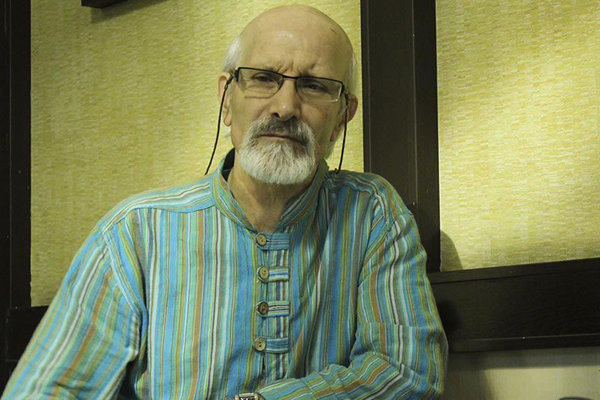 ابعاد و چهره «مبارک» تغییر می‌کند/ مشغول طومارنویسی هستم