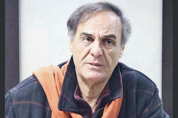 يك عده دلال در تئاتر تعيين تكليف مي‌كنند