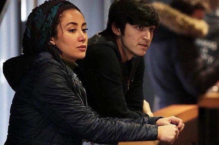 لغو بنرهای رایگان تئاتر و هدیه تولد ٦ میلیاردی شهرداری به خانم بازیگر