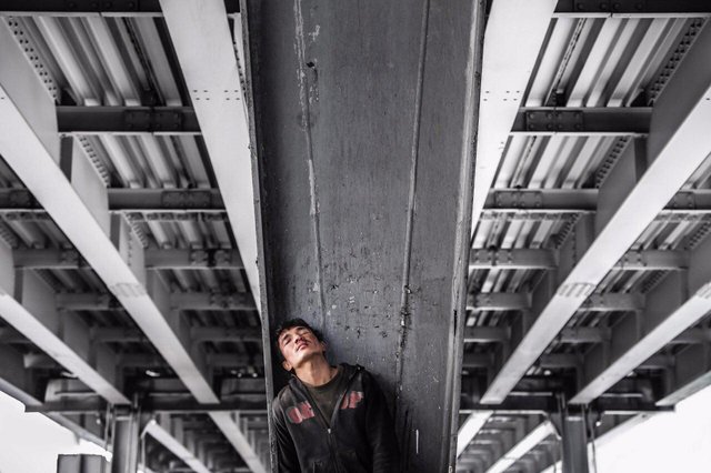 بازیگر افغان از مهاجرت می‌گوید