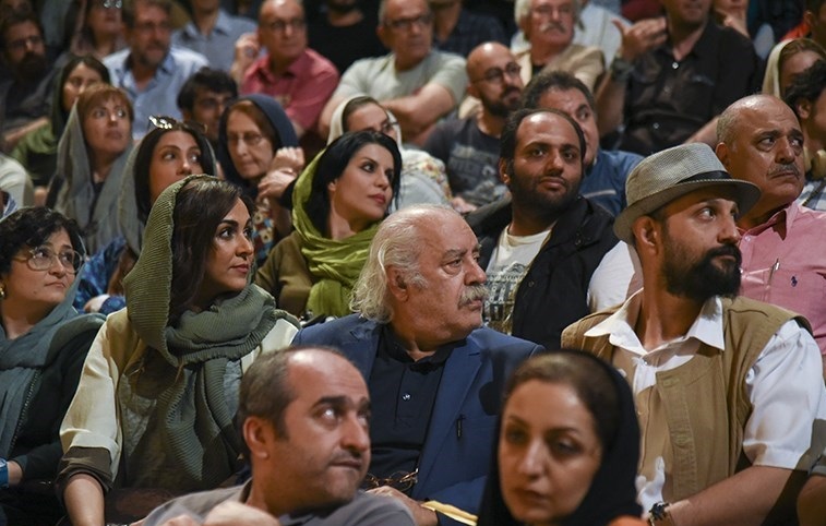 آیا امیدی به پایان کابوس‌ها و آشفتگی‌ها در خانه‌ی تئاتر وجود دارد؟