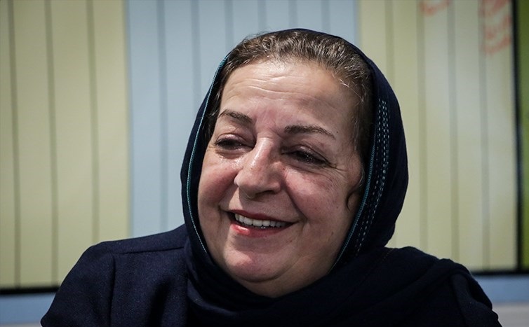 مدیران تلویزیون از یک دوره‌ای بچه‌ها را دیگر رها کردند/ جناب‌خان و کلاه‌قرمزی برای کودک نیست