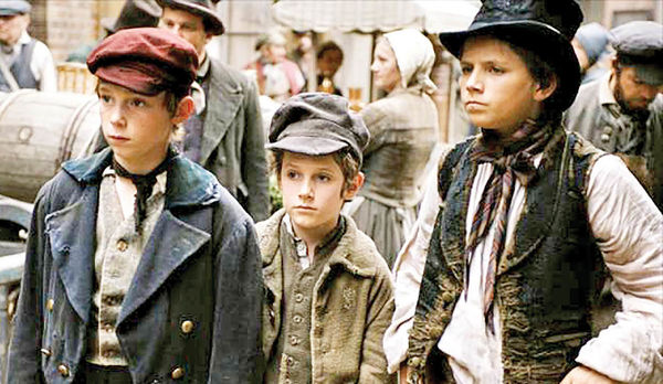 پخش «الیور توئیست» پولانسکی در شبکه ۴