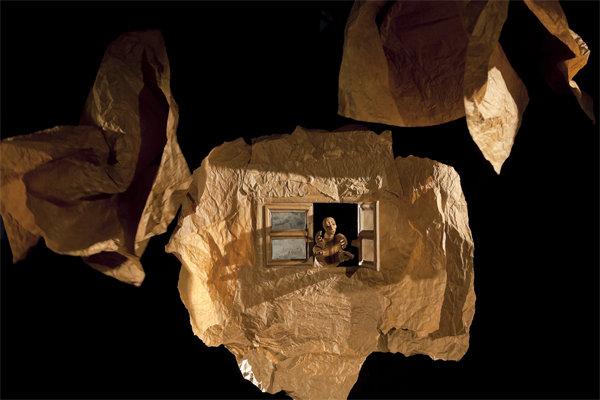 نمایش آگزویا از کشور هلند در جشنواره عروسکی اجرا می‌شود