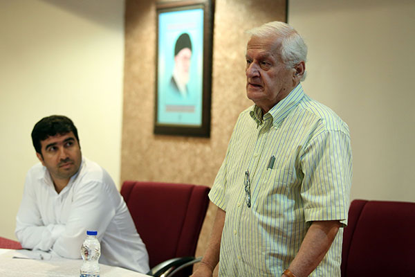 اکبر عالمی:مستند «شرقی» به طرز جنون آمیزی سرشار از عنصر پژوهش است