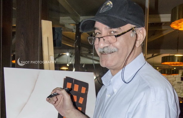 توصیف لبخنده از یک «آپ آرت مان»