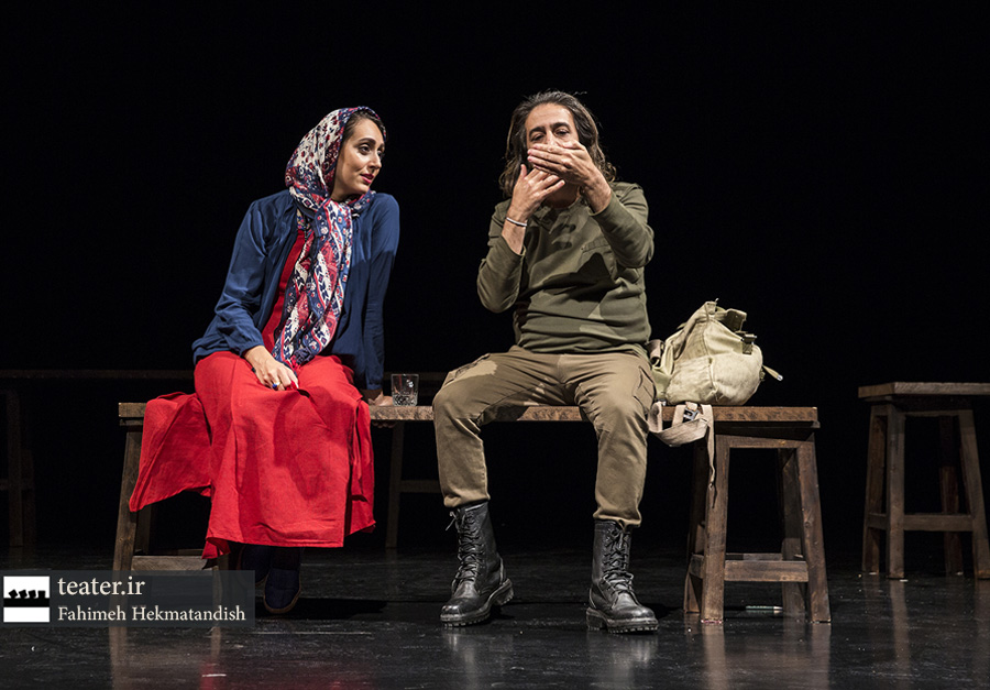 اجرای ویژه «این قصه را آهسته بخوان» برای هنرمندان، منتقدان و خبرنگاران اجرای ویژه «این قصه را آهسته بخوان» برای هنرمندان، منتقدان و خبرنگاران