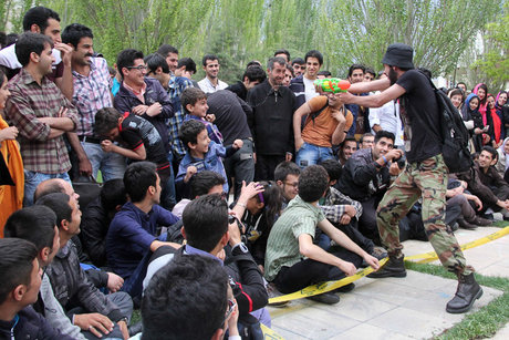 جواد انصافی: نمایشهای خیابانی انتقادی خوشایند مسئولان نیست جواد انصافی: نمایشهای خیابانی انتقادی خوشایند مسئولان نیست