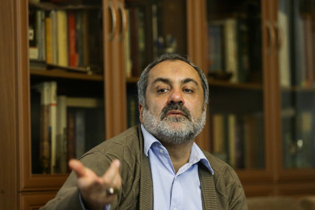 باید دوگانه «سینمای اجتماعی» و «سینمای انقلاب» را کنار بگذاریم