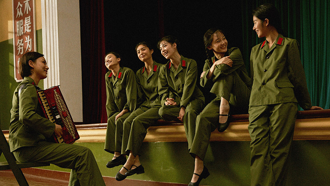 اژدها وارد می‌شود