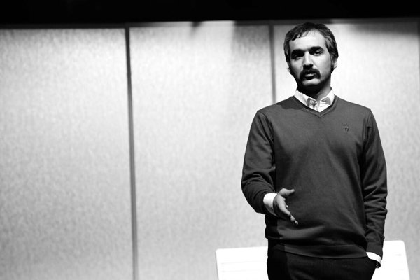 اجرای «روزهای بیباران» در دقیقه ۹۰ کنسل شد/ نارضایتی تماشاگران اجرای «روزهای بیباران» در دقیقه ۹۰ کنسل شد/ نارضایتی تماشاگران