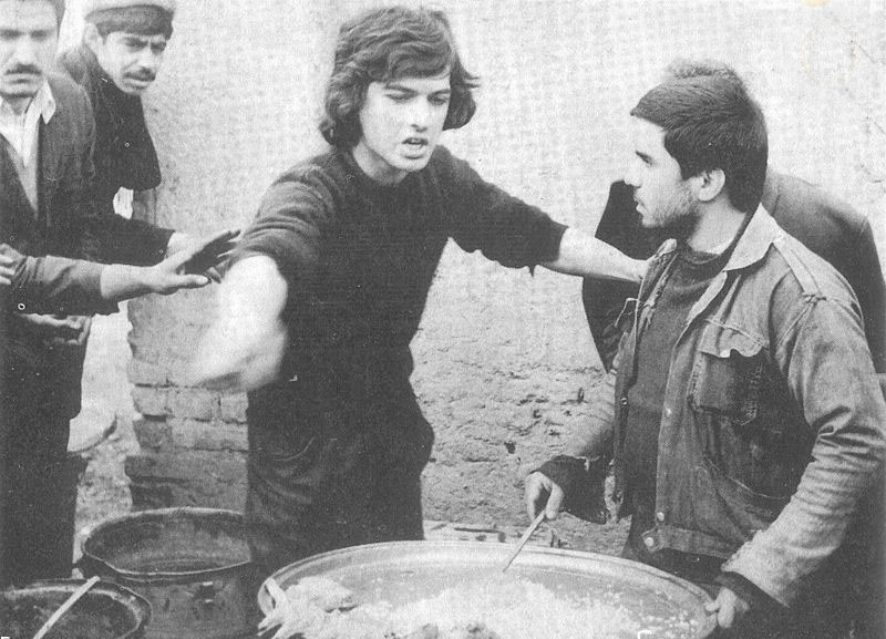 از عاشقی در سه و ربع کم بعداز ظهر تا در امتداد شب