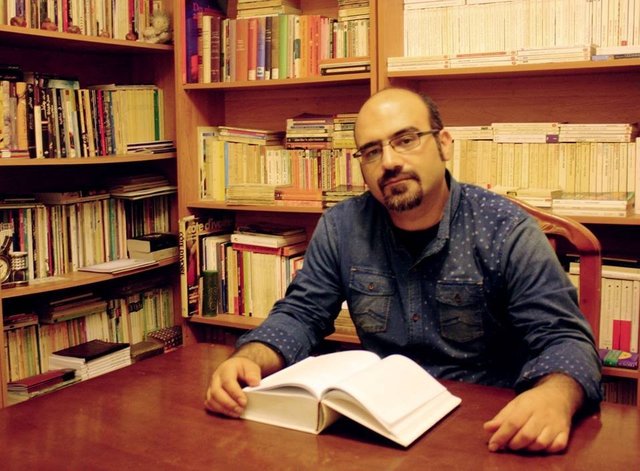 مخالفت با چاپ نمایشنامه پیش از اجرا مخالفت با چاپ نمایشنامه پیش از اجرا