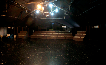 انتقاد از سالن‌های دردسرساز در جشنواره‌ تئاتری