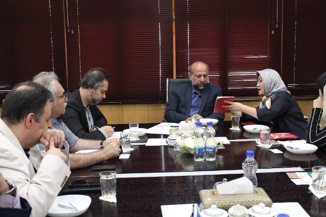 دیدار رئیس سازمان سینمایی با مدیر جشنواره فیلم شانگ‌های