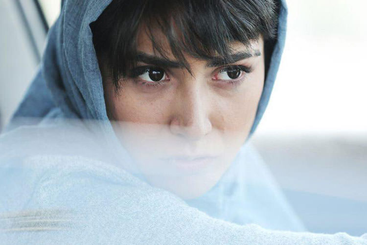 كسی حق ندارد خود را قيم مردم بداند....