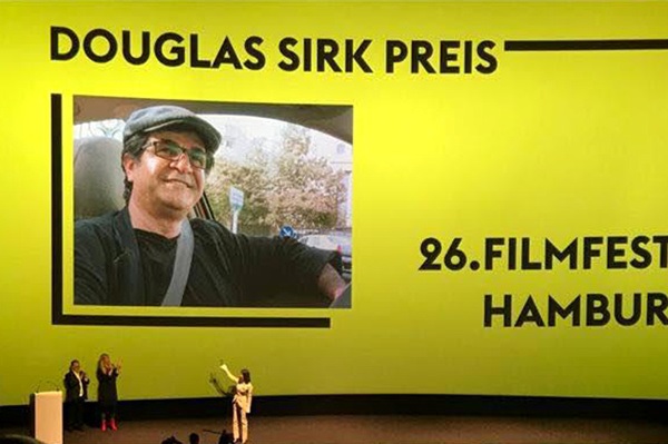 اهدای جایزه داگلاس سیرک به جعفر پناهی