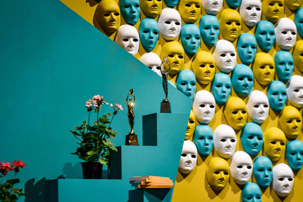 همکاری دانشجویان در برگزاری جشنواره بین المللی تئاتر دانشگاهی