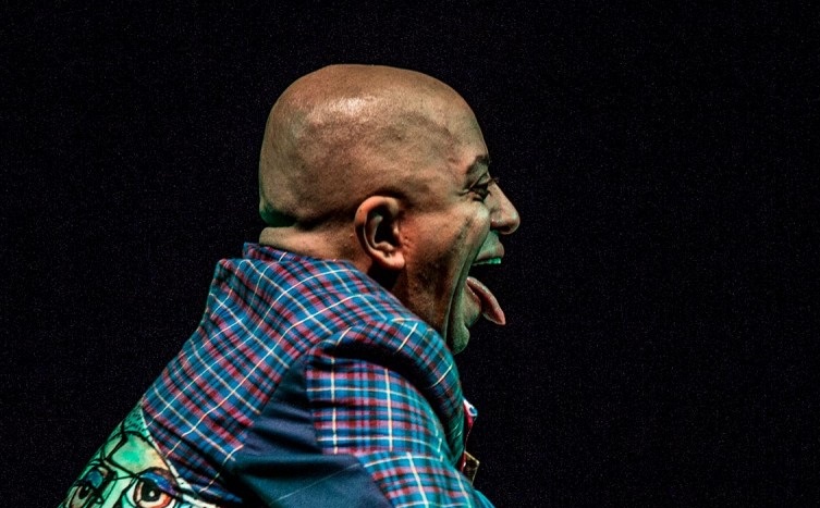 قلب گرم شرقی در مواجهه با عقل سرد غربی