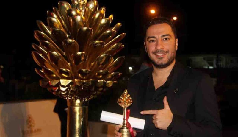نوید محمد زاده بهترین بازیگر مرد فیلم سلیمانیه شد