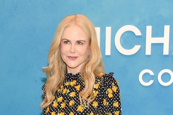 نیکول کیدمن جایزه «دستاورد هالیوود» را دریافت می‌کند