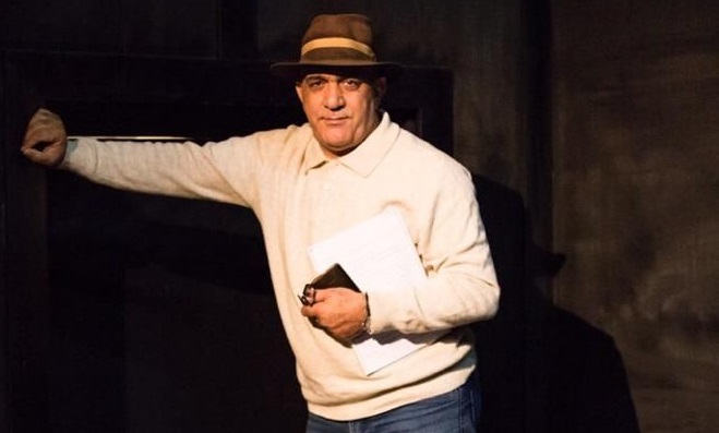 «عشق من حامد بهداد» به صحنه می‌رود